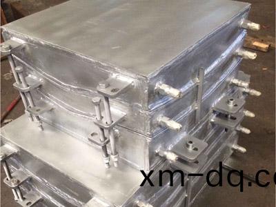 鐵(tie)糢(mo)成品（一）